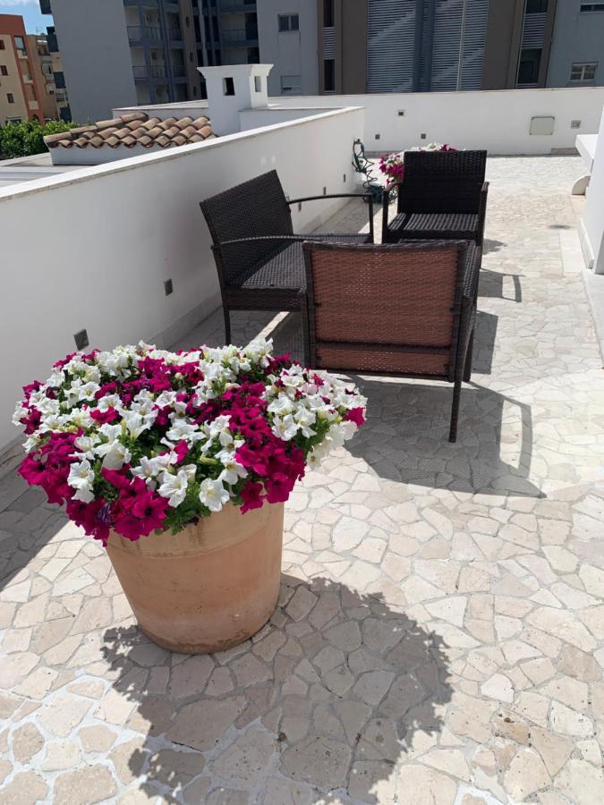 White House Luxury Hospitality 2*
